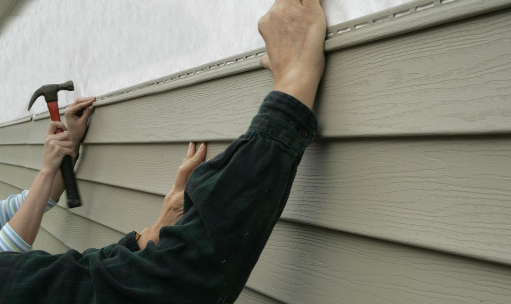 Siding roofing advantage contracting contractors Siding roofing advantage contracting contractors